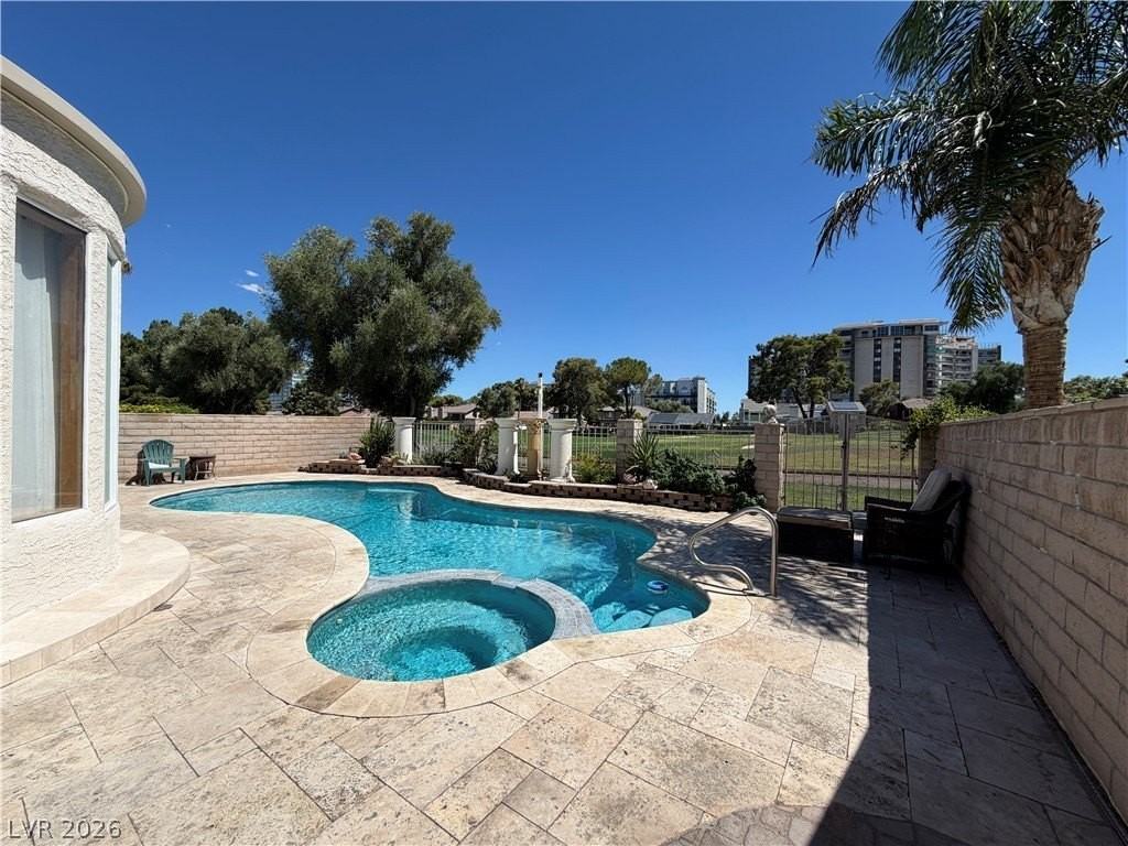 3194 Bel Air Dr - Photo 6 of 46