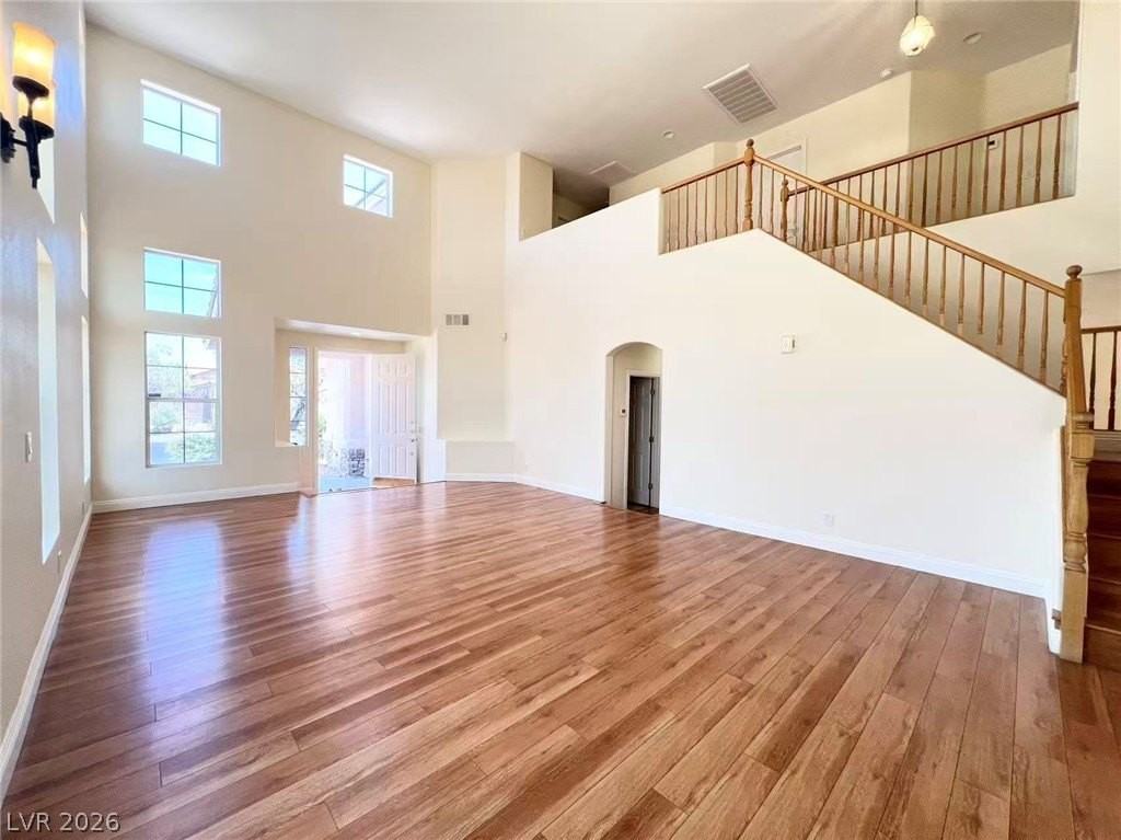 9891 Ridge Hill Ave - Photo 6 of 29