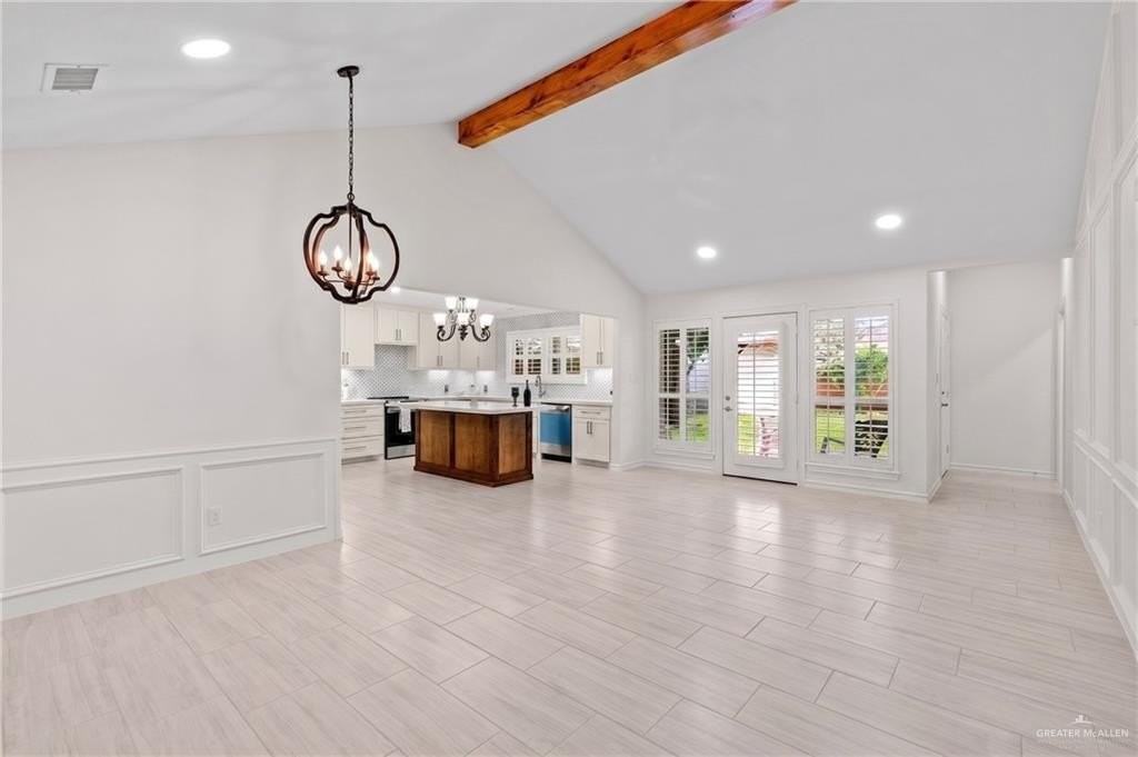 1904 Baylor Ave - Photo 4 of 19
