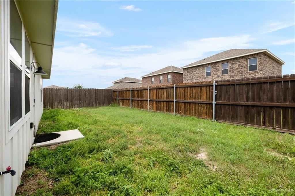 1403 E Sonador Dr S - Photo 2 of 14