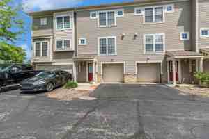 featured image of 1017 Bluestem Ln