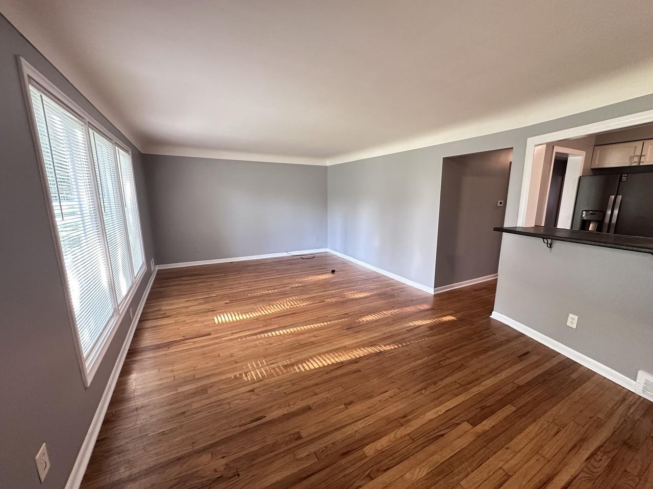 4697 Pelham St - Photo 2 of 17