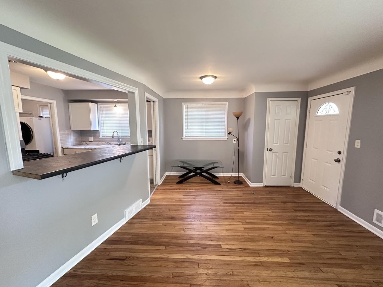 4697 Pelham St - Photo 4 of 17