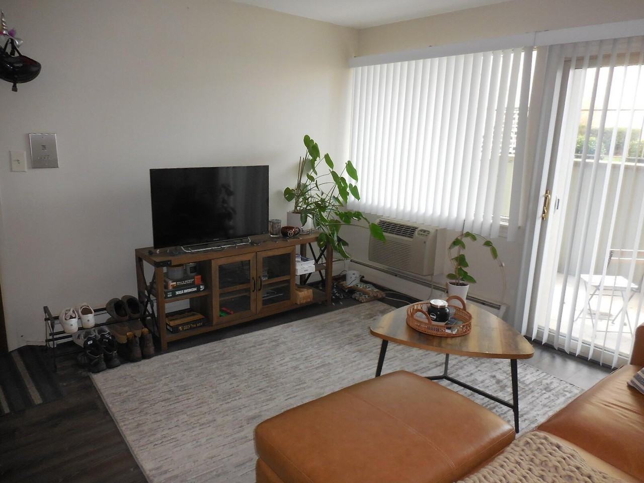 2317 Packard St #B103 - Photo 3 of 14