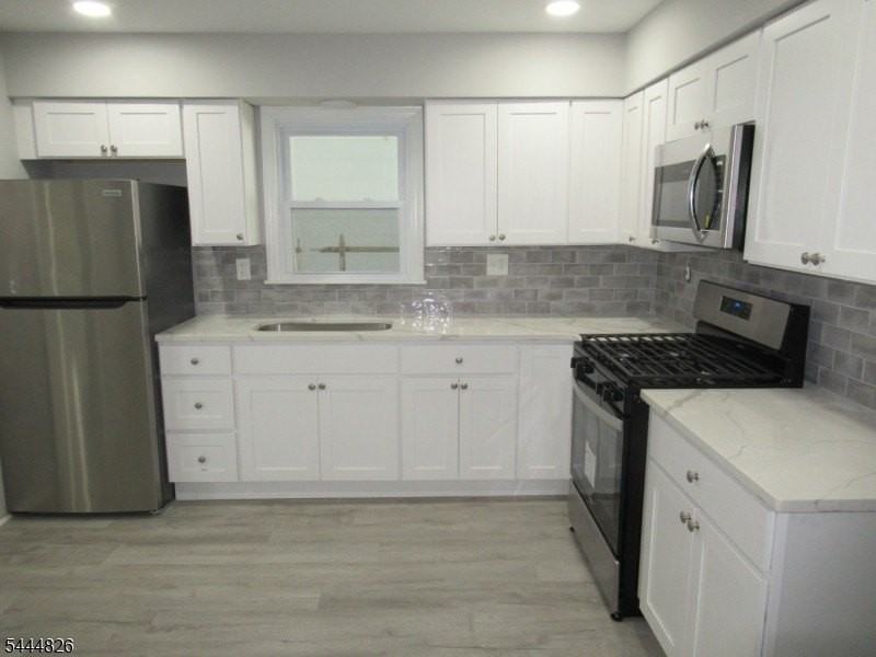 44 Grant St #A - Photo 4 of 13