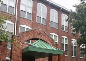 featured image of 280 Main St