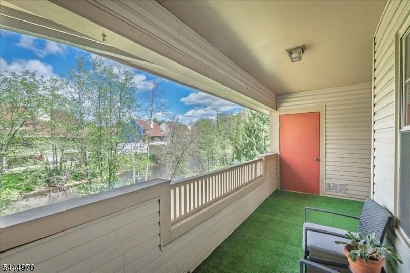 303 Tavistock - Photo 4 of 30