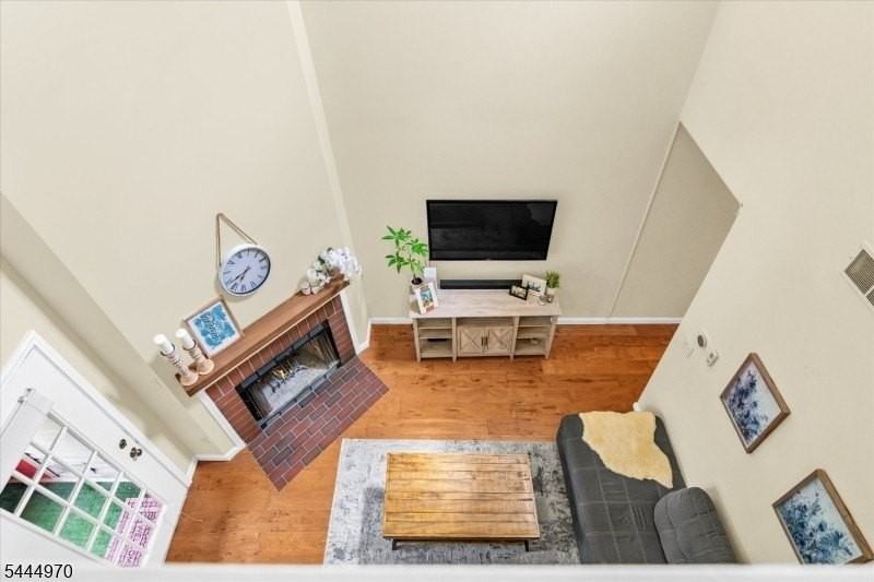 303 Tavistock - Photo 6 of 30