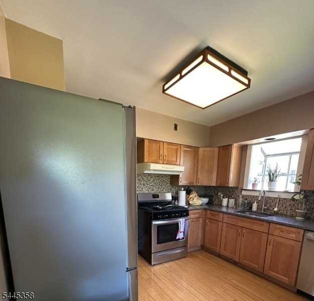 43 Cypress St - Photo 6 of 14