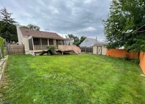 127 Lake Hiawatha Blvd - Photo 1 of 1