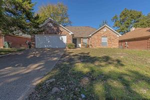 featured image of 5605 Calais Dr