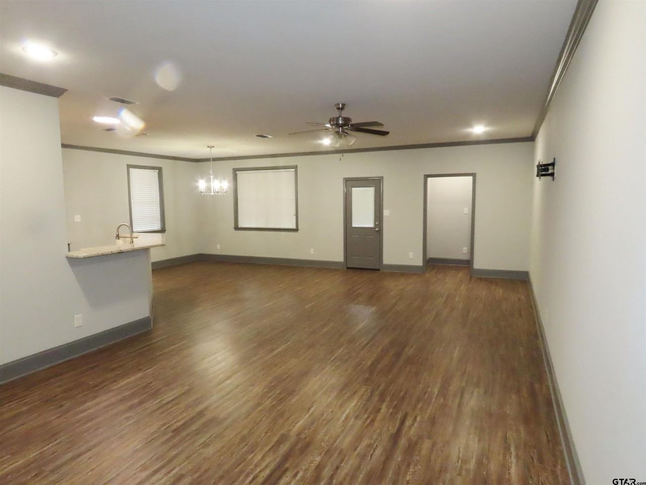 2528 Guinn Farms Rd - Photo 5 of 35