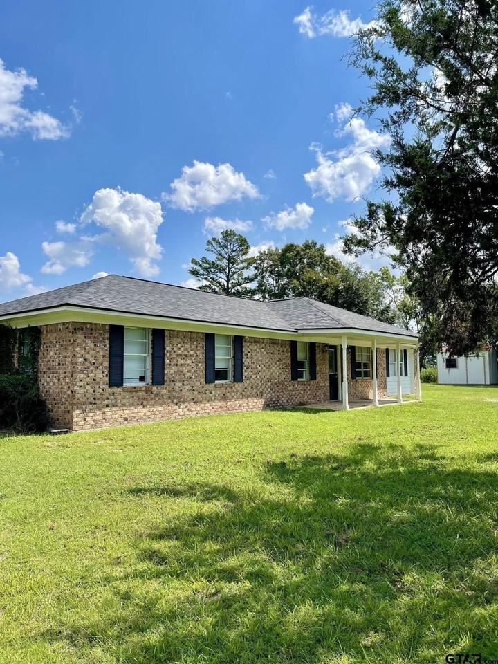 10025 Quail Run Rd - Photo 2 of 14