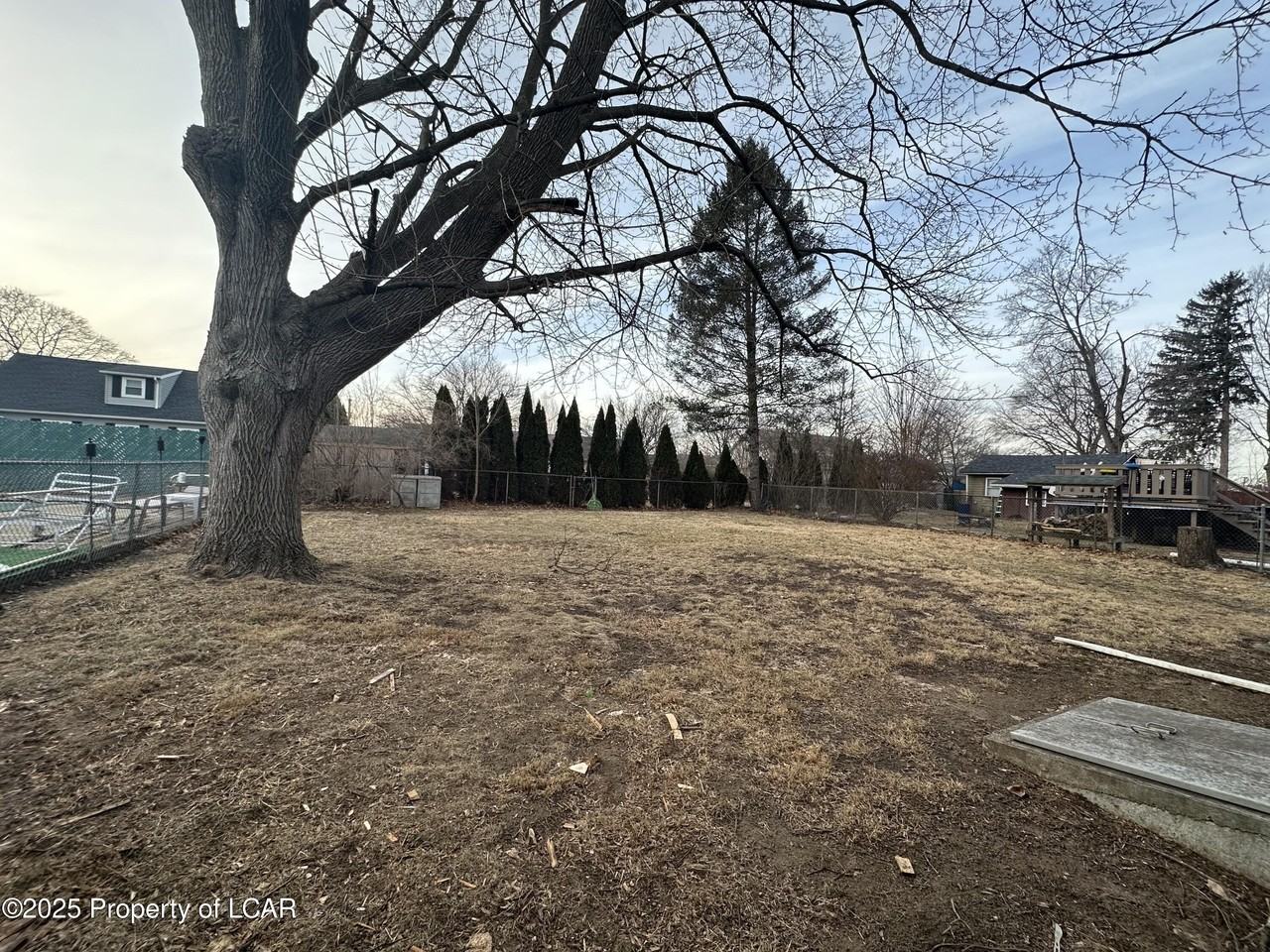 1259 Sively St - Photo 5 of 17