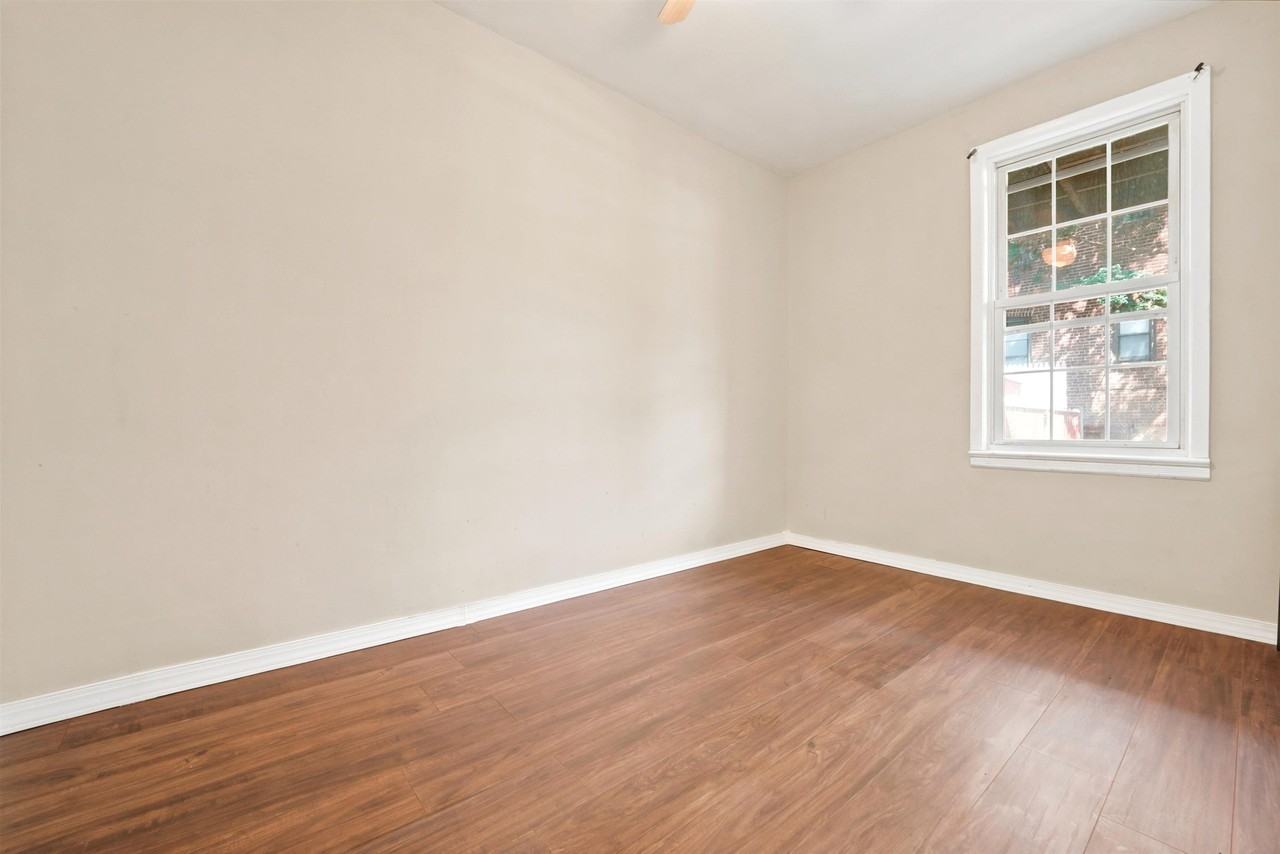 212 Avenue B #1 - Photo 5 of 23