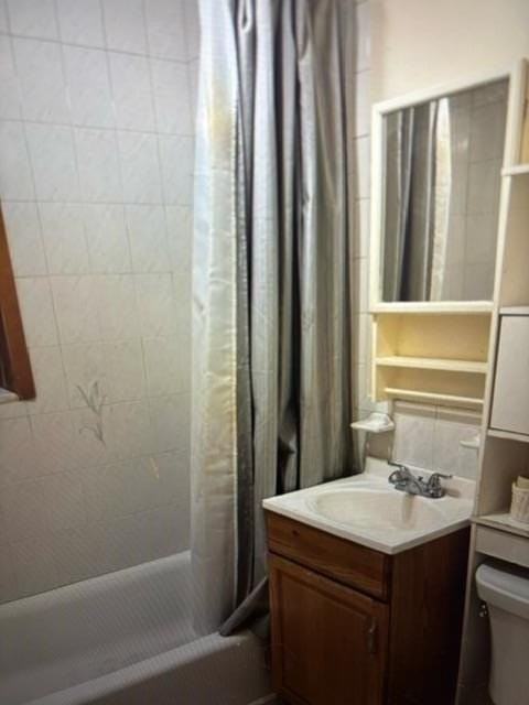 177 W 48th St #9 - Photo 6 of 8