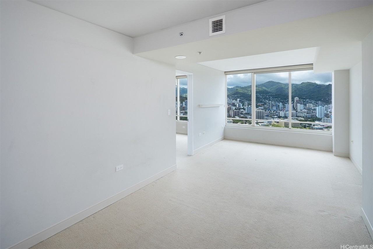 1009 Kapiolani Blvd #4101 - Photo 3 of 23