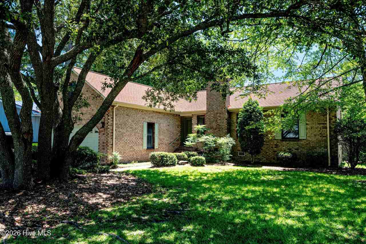 5722 Gondolier Dr - Photo 2 of 23