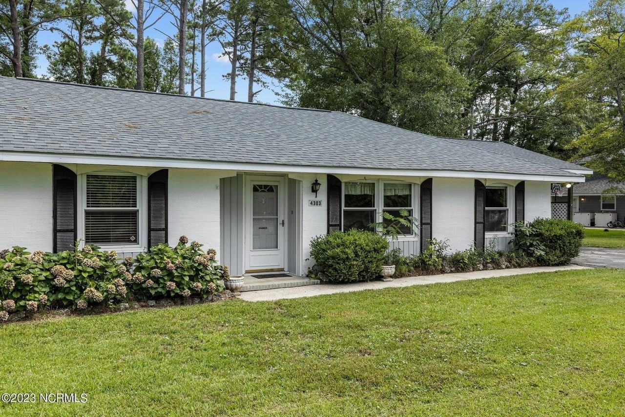4303 Country Club Rd - Photo 3 of 46