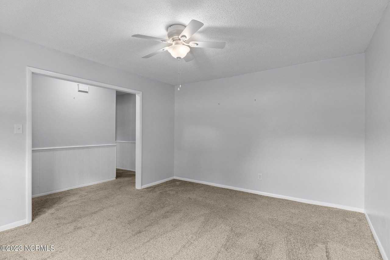 4303 Country Club Rd - Photo 6 of 46