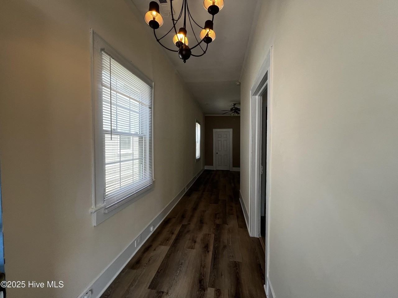 1115 S 9th St - Photo 2 of 11