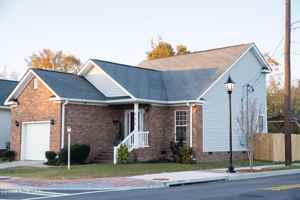 featured image of 905 Hopkins St