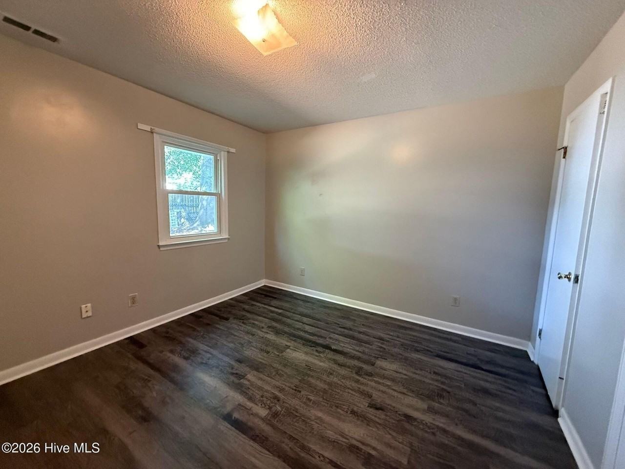 2310 Indian Dr #13 - Photo 6 of 6