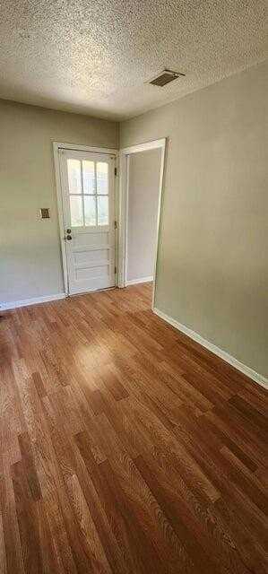 3106 Truxton Rd - Photo 3 of 10