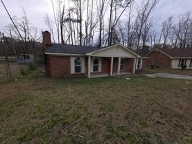 3008 Mistletoe Ave - Photo 1 of 1