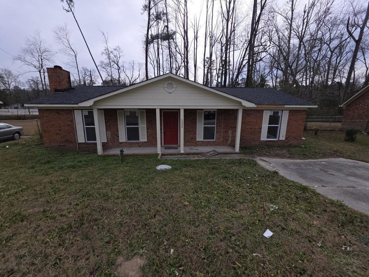 3008 Mistletoe Ave - Photo 2 of 11