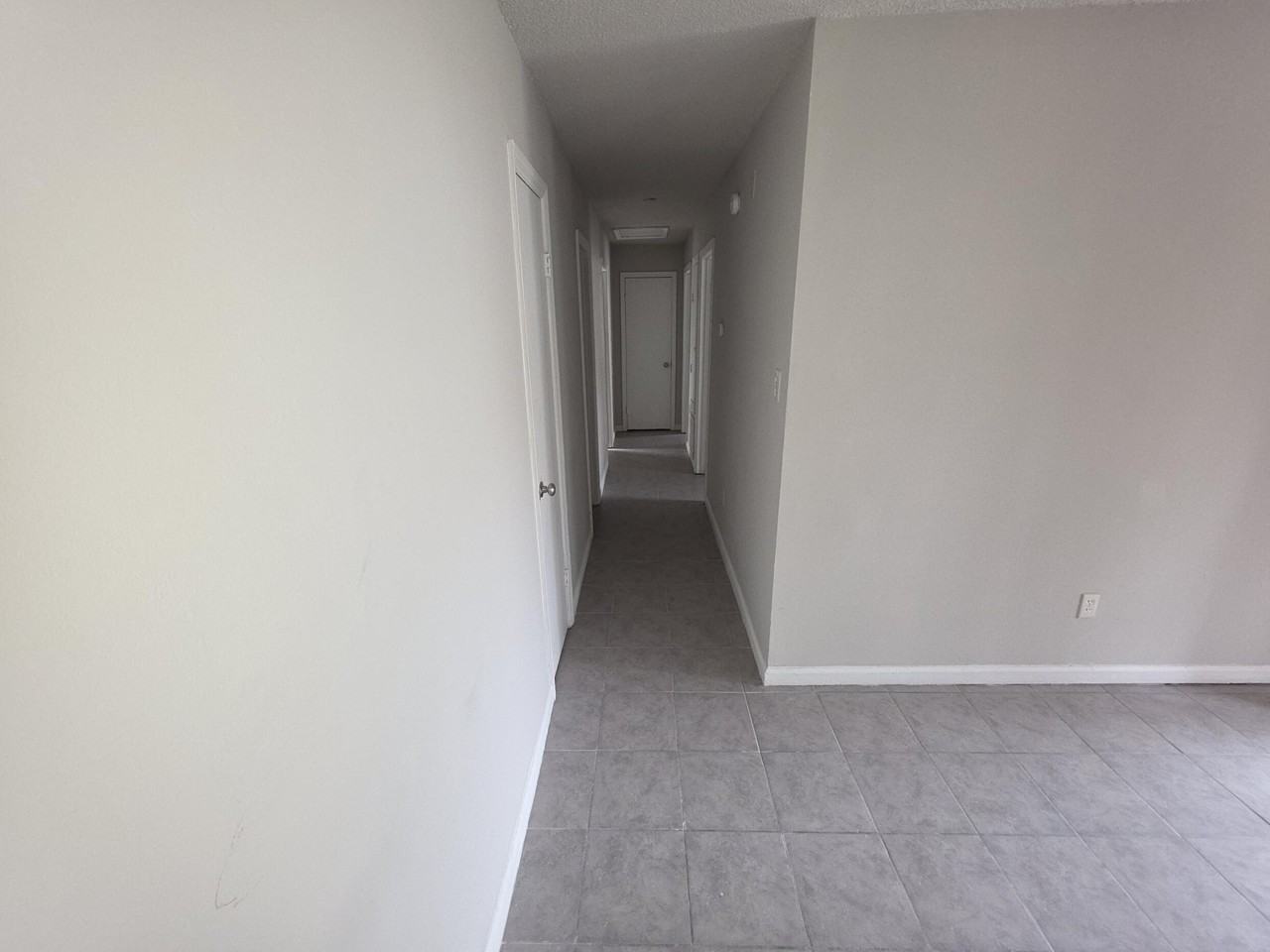 3008 Mistletoe Ave - Photo 6 of 11
