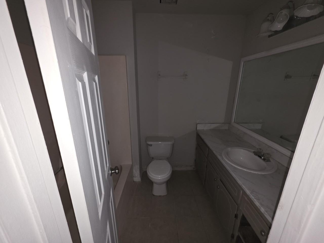 3008 Mistletoe Ave - Photo 7 of 11