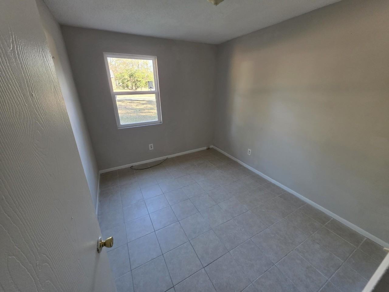 4305 Parkwood Dr - Photo 7 of 12