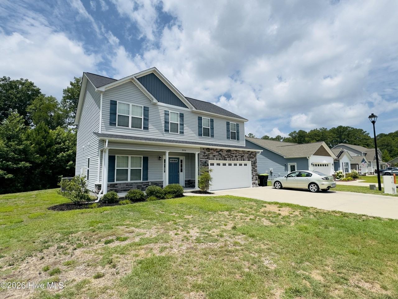 306 Independence Blvd - Photo 2 of 31