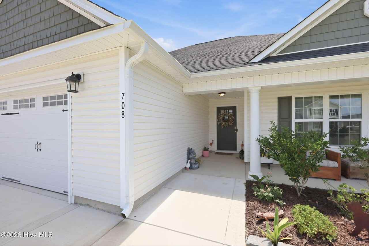 708 Puppy Drum Ln - Photo 4 of 36