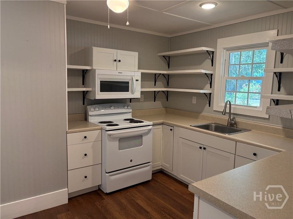 504 N Maple St - Photo 3 of 19