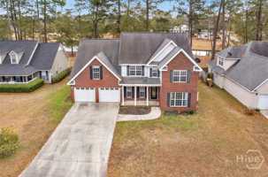 featured image of 102 Egrets Way Ln