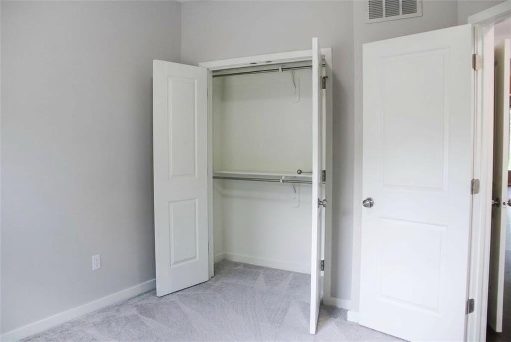 12908 W 93rd St - Photo 5 of 37