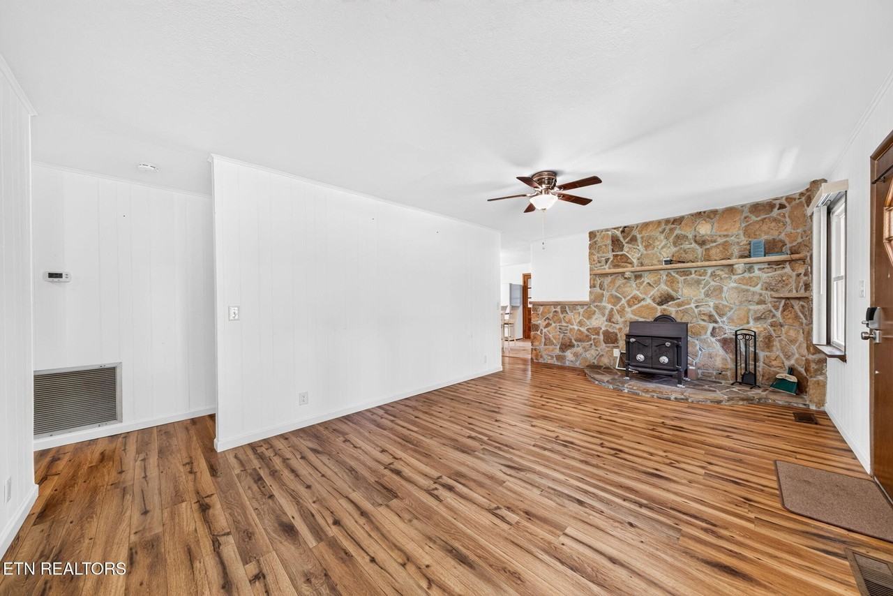 295 Bilbrey Rd - Photo 6 of 19