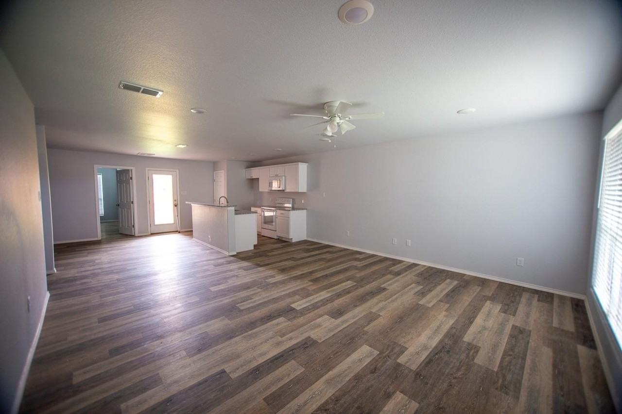 1014 Helena Ave - Photo 5 of 9