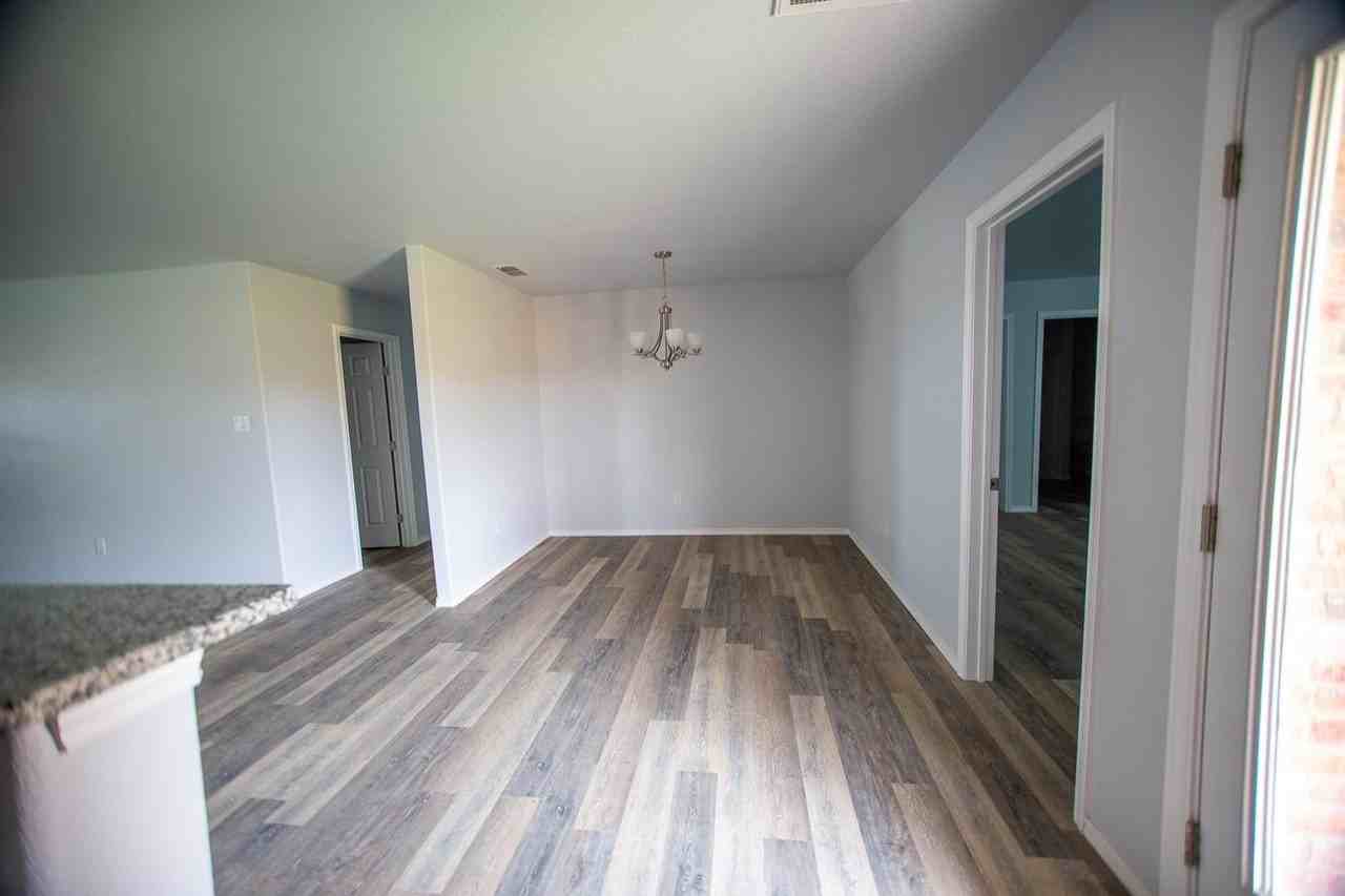 1014 Helena Ave - Photo 7 of 9