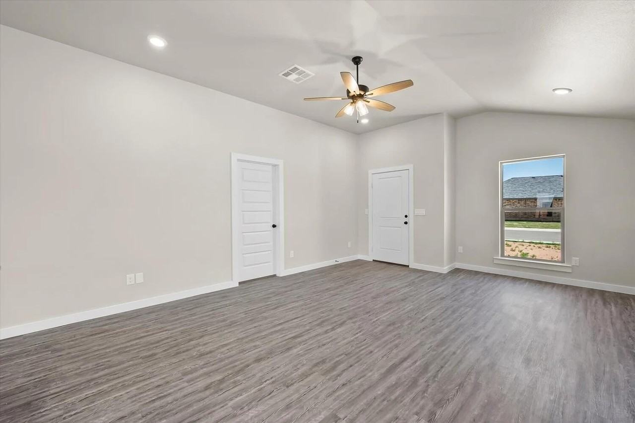 3520 Turner Ave - Photo 7 of 9