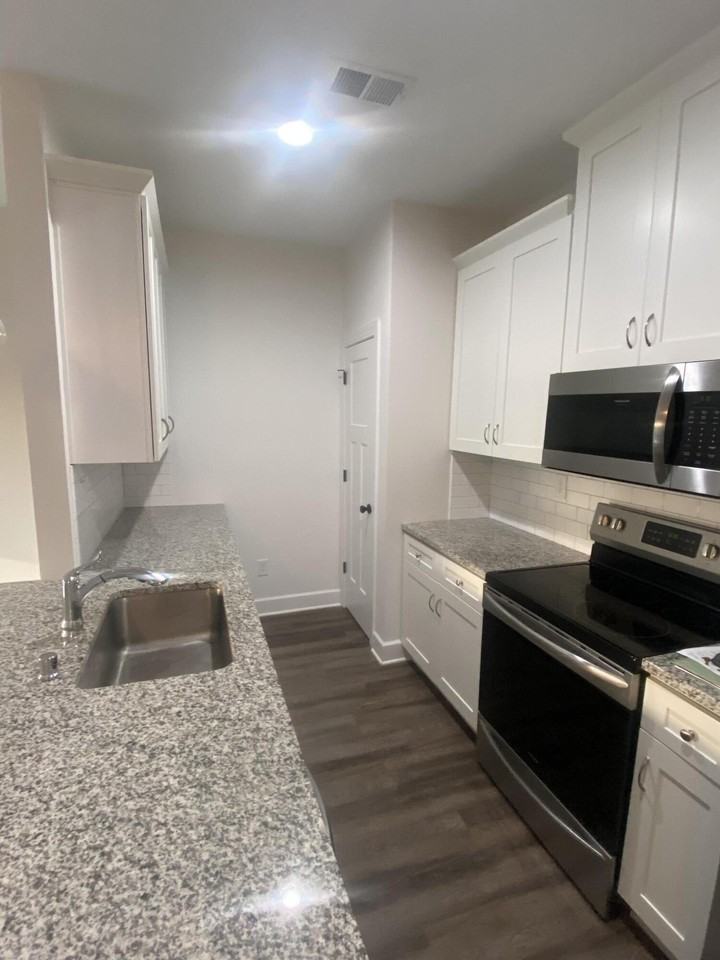 222 Midland Ave #4103 - Photo 4 of 17