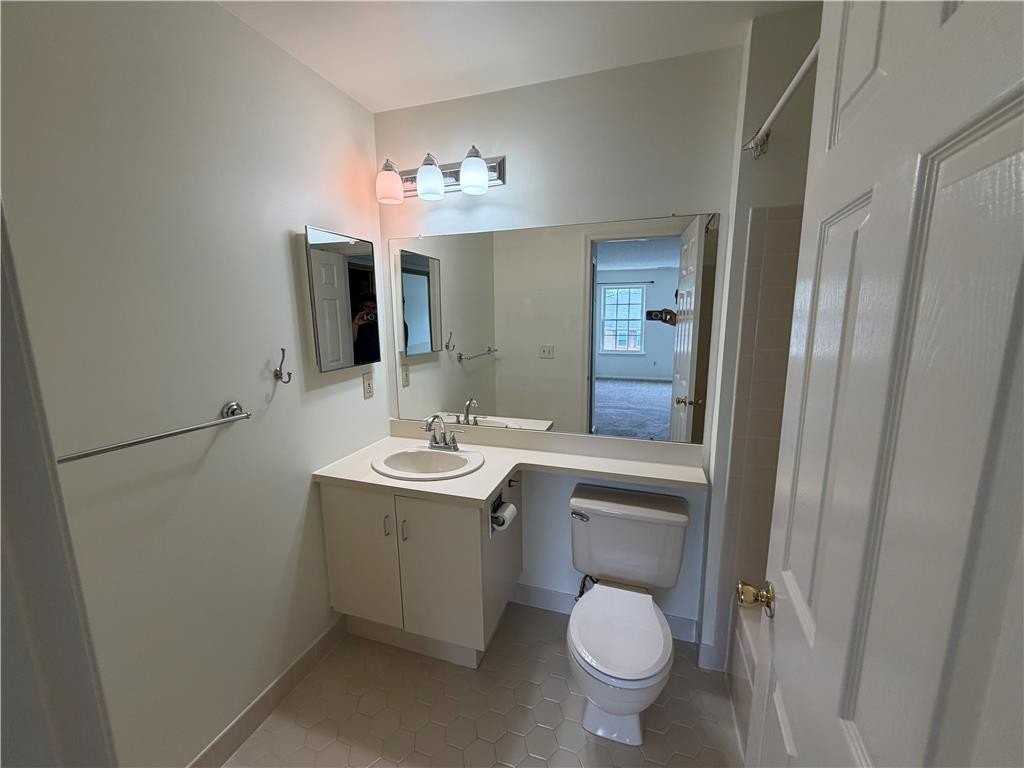 1938 Delancey St - Photo 4 of 7