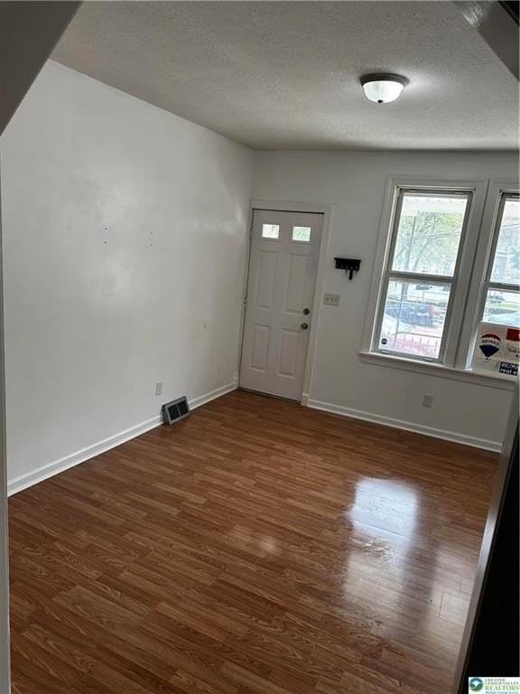 663 Spring Garden St - Photo 2 of 12