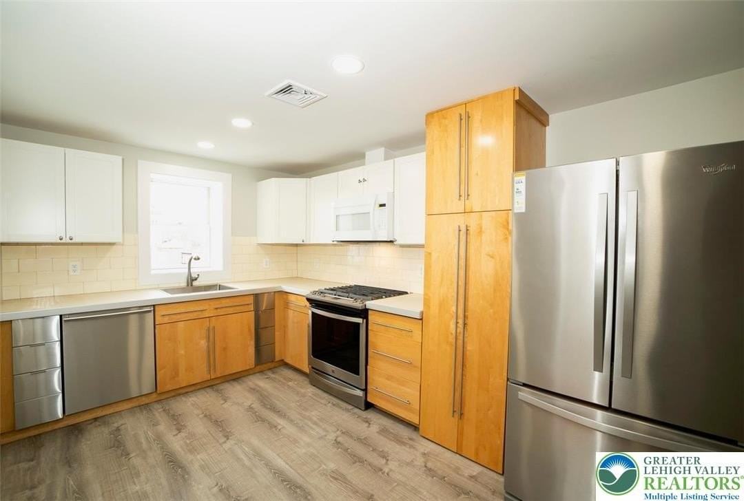 517 #2 Ferry St #2 - Photo 3 of 11