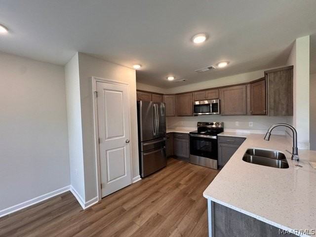 28 Coolidge Dr - Photo 5 of 25