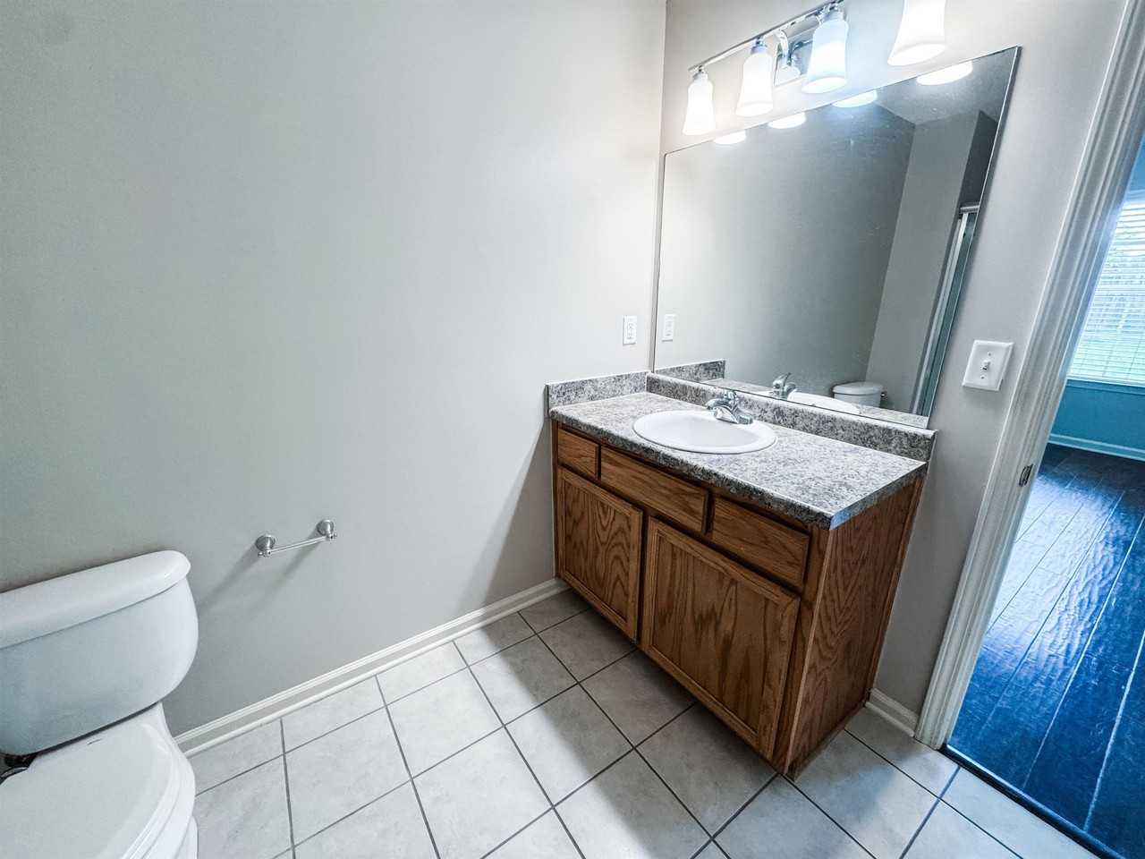 1532 Pemberton Ln - Photo 6 of 9