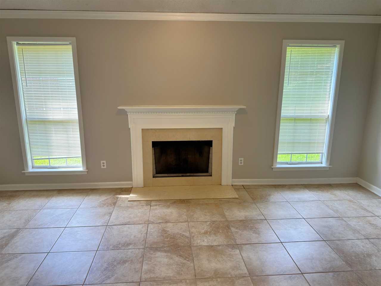 9040 Pepper Hollow Ct - Photo 6 of 18
