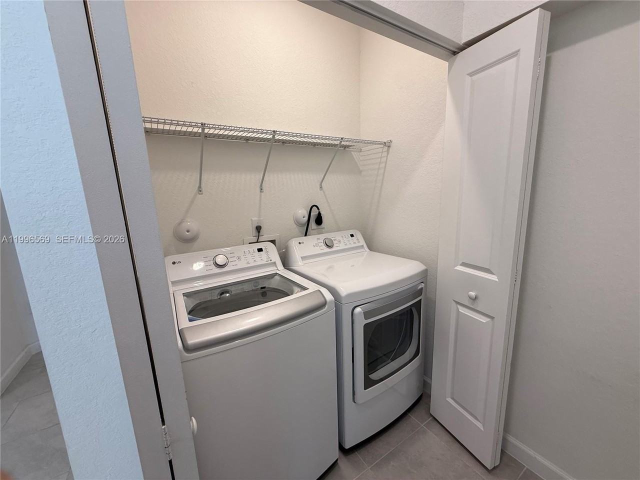 12845 Nw 24th Ave - Photo 6 of 8